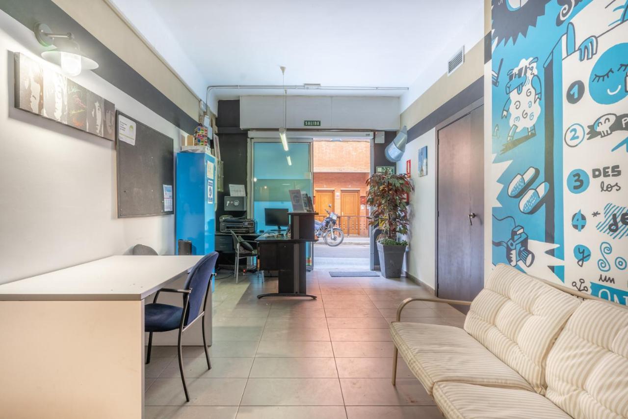 Bedcelona Hostel Barcelona Exterior photo